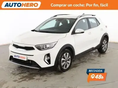 Usado Kia Stonic 101 HP (74 kW) 2025 Branco SUV
