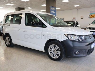 Usado VW Caddy 122 CV (89 kW) 2022 Blanco Monovolumen