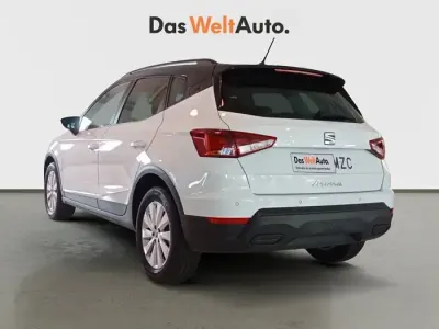 Usado Seat Arona FR 115 CV (84 kW) 2025 Blanco SUV