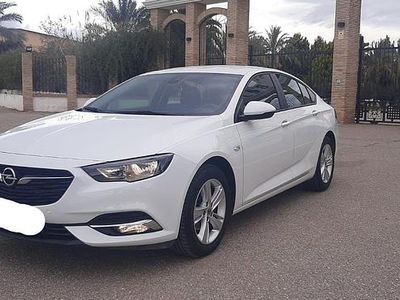 Blanco Usado 2019 Opel Insignia Selective Berlina | 15.900 € (Caro)
