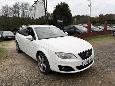 Usado Seat Exeo Sport 143 CV (105 kW) 2011 Blanco Familiar