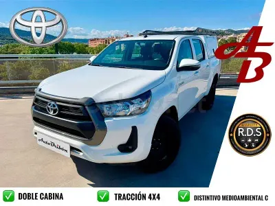 Usado Toyota HiLux 150 CV (110 kW) 2023 Blanco Pickup/Camioneta