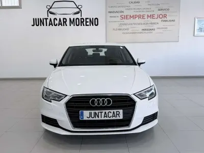 Usado Audi A3 Sportback 150 CV (110 kW) 2019 Blanco Utilitario
