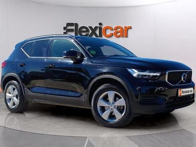 Usado Volvo XC40 Momentum 156 CV (114 kW) 2018 Negro SUV