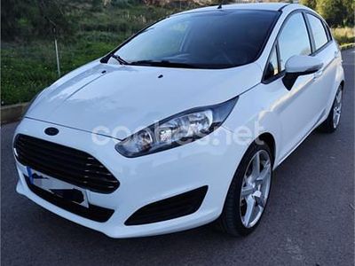 Blanco Usado 2014 Ford Fiesta Trend Berlina | 6500 € (Precio justo)