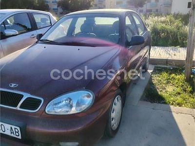 Usado Chevrolet Lanos SX 86 CV (63 kW) 1998 Rojo Berlina
