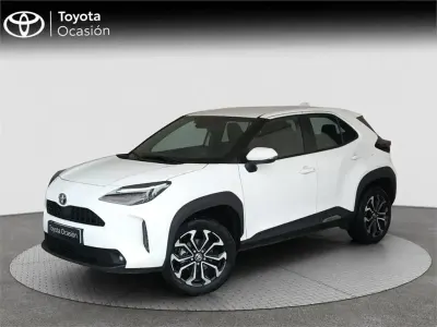 Usado Toyota Yaris Cross Active 116 CV (85 kW) 2022 Blanco SUV