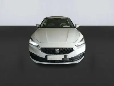 Usado Seat Leon ST Style 116 CV (85 kW) 2021 Blanco Familiar