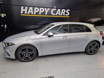 Usado Mercedes A180 116 HP (85 kW) 2018 Cinzento Sedan
