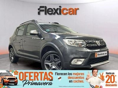 Usado Dacia Sandero 90 CV (66 kW) 2018 Gris