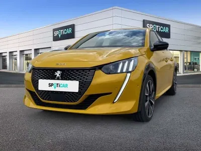 Usado Peugeot 208 GT-line 131 CV (96 kW) 2020 Amarillo Utilitario