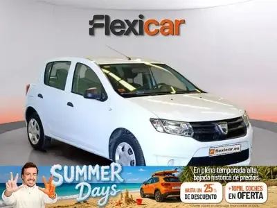 Usado Dacia Sandero Ambiance 75 CV (55 kW) 2016 Blanco Berlina