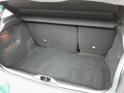 Usado Citroën C3 Feel 102 CV (75 kW) 2021 Verde Utilitario