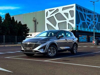 Usado Nissan Qashqai Acenta 158 CV (116 kW) 2025 Gris SUV