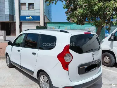Usado Dacia Lodgy Comfort 115 CV (84 kW) 2020 Blanco Monovolumen