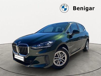 Verde Usado 2024 BMW 218 Active Tourer Comfort Edition Monovolumen | 32.500 € (Precio justo)