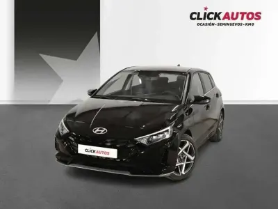 Usado Hyundai i20 101 CV (74 kW) 2025 Negro Utilitario