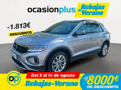 Usado VW T-Roc Life 110 CV (80 kW) 2024 Gris SUV