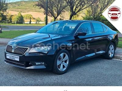 Negro Usado 2018 Skoda Superb Active Familiar | 7900 € (Precio justo)