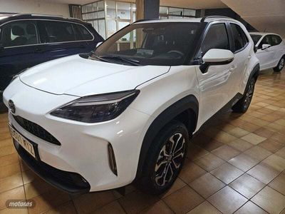 Blanco Nuevo 2025 Toyota Yaris Cross SUV | 28.635 €