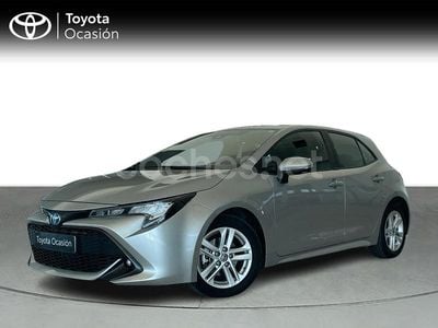 Gris / plata Usado 2022 Toyota Corolla Active Berlina | 19.900 € (Un poco caro)