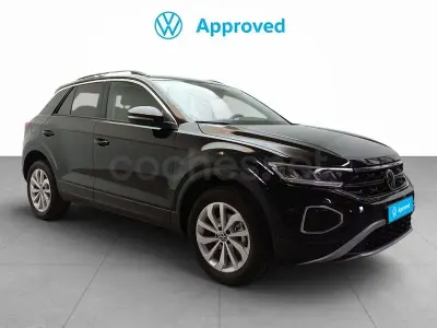 Usado VW T-Roc 116 CV (85 kW) 2025 Negro SUV