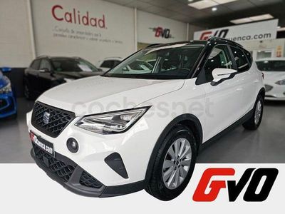 Usado Seat Arona Style Plus 110 CV (80 kW) 2021 Blanco SUV