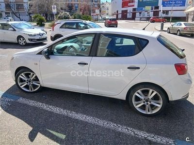 Usado Seat Ibiza 60 CV (44 kW) 2010 Blanco Berlina