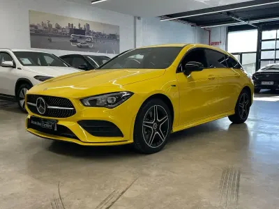 Usado Mercedes CLA250e 218 CV (160 kW) 2021 Amarillo Berlina