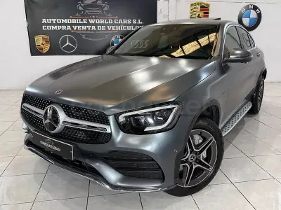 Usado Mercedes GLC300e 320 CV (235 kW) 2021 Gris / plata Coupe