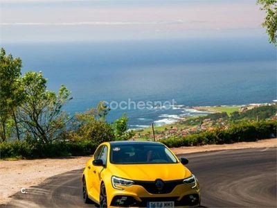 Usado Renault Mégane IV R.S. 301 CV (221 kW) 2024 Amarillo Berlina
