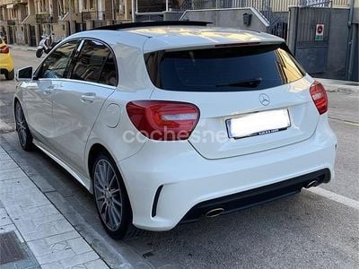 Usado Mercedes A180 AMG line 122 CV (89 kW) 2014 Blanco Berlina