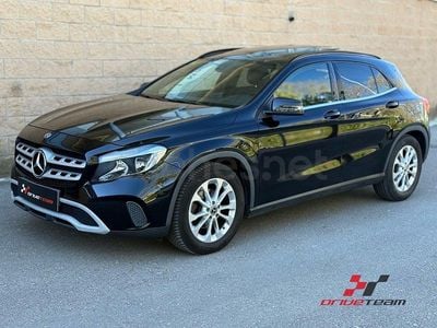 Usado Mercedes GLA200 136 CV (100 kW) 2019 Negro SUV
