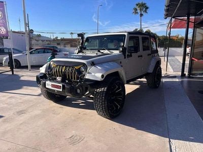Blanco Usado 2013 Jeep Wrangler Unlimited SUV | 44.990 €