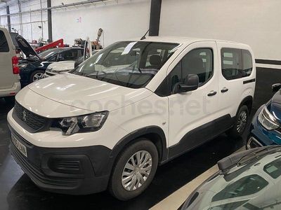 Usado Peugeot Rifter Active 100 CV (73 kW) 2021 Blanco Monovolumen