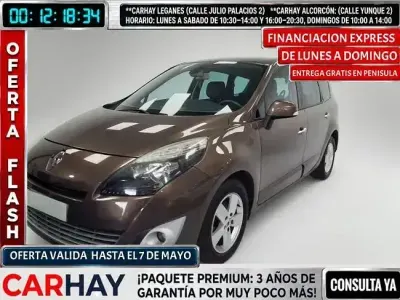 Begagnad Renault Scénic III Dynamique 130 HK (95 kW) 2011 Brun Minibuss