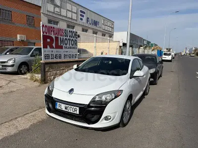 Usado Renault Mégane GT GT 110 CV (80 kW) 2013 Blanco Coupe