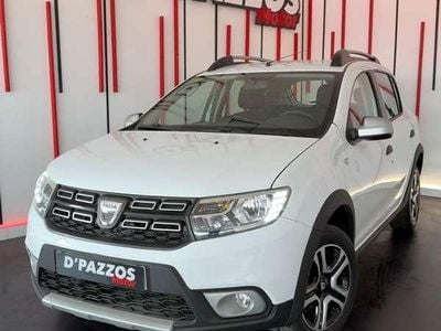 Usado Dacia Sandero Stepway Ambiance 90 CV (66 kW) 2018 Blanco Utilitario