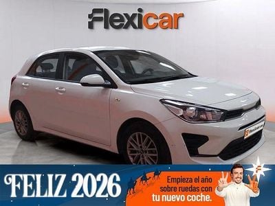 Blanco Usado 2022 Kia Rio Berlina | 11.990 € (Precio justo)