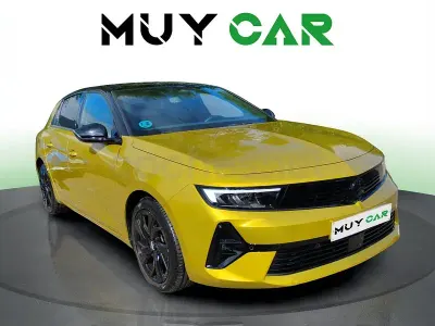 Usado Opel Astra 130 CV (95 kW) 2023 Amarillo Utilitario