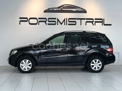 Usado Mercedes ML320 224 CV (164 kW) 2006 Negro SUV