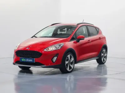 Usado Ford Fiesta Active 100 CV (73 kW) 2019 Rojo Utilitario
