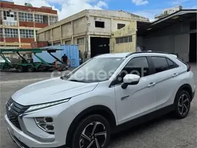 Usado Mitsubishi Eclipse Cross 188 CV (138 kW) 2022 Blanco SUV