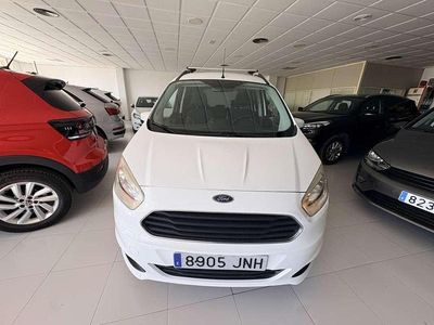 Usado Ford Tourneo Courier Ambiente 102 CV (75 kW) 2016 Blanco Monovolumen