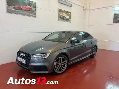Usado Audi A3 150 CV (110 kW) 2018 Gris / plata Berlina