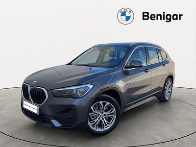 Usado BMW X1 Advantage 140 CV (102 kW) 2021 Gris / plata SUV