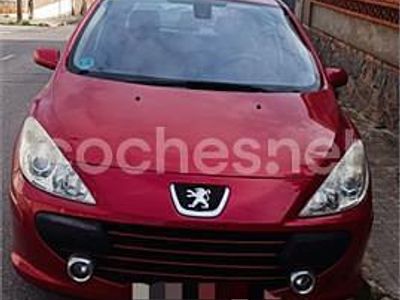 Käytetty Peugeot 307 110 HP (80 kW) 2006 Punainen Sedan