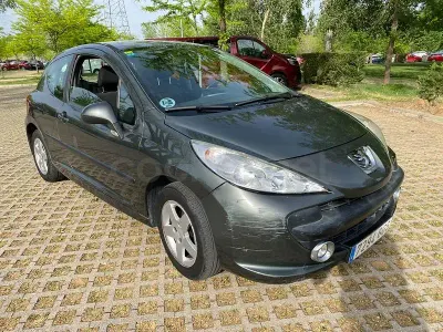 Begagnad Peugeot 207