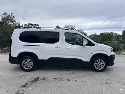 Usado Peugeot Rifter Active 110 CV (80 kW) 2021 Blanco Monovolumen