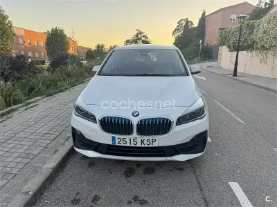 Usado BMW 225 Active Tourer iPerformance 224 CV (164 kW) 2018 Blanco Monovolumen